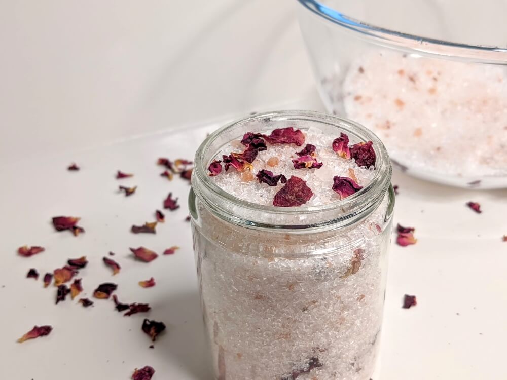 A simple DIY Homemade Bath Salt recipe4 - The Simple Healthy Hub