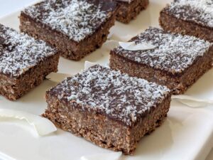 Healthy vegan chocolate slice - The Simple Healthy Hub