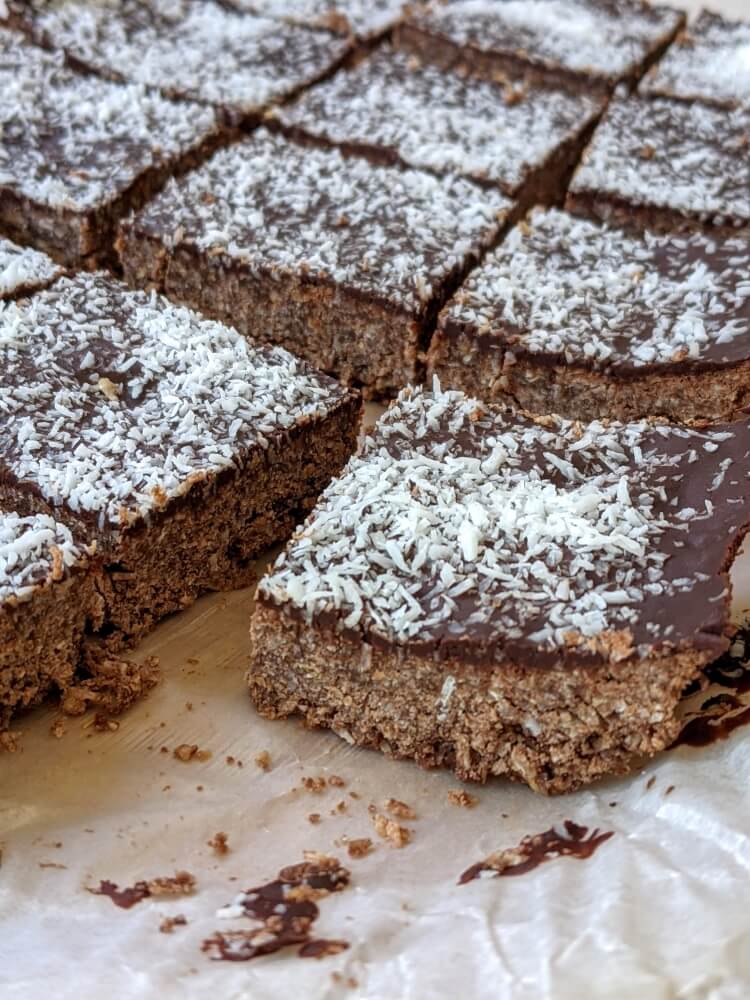 Healthy vegan chocolate slice3 - The Simple Healthy Hub
