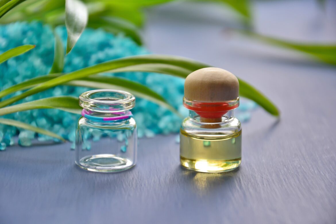 Beginner's Guide to Essential Oils - The Simple Healthy Hub (2)
